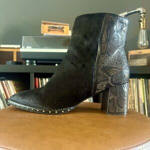 L’Artiste Women’s Boots by Spring Step